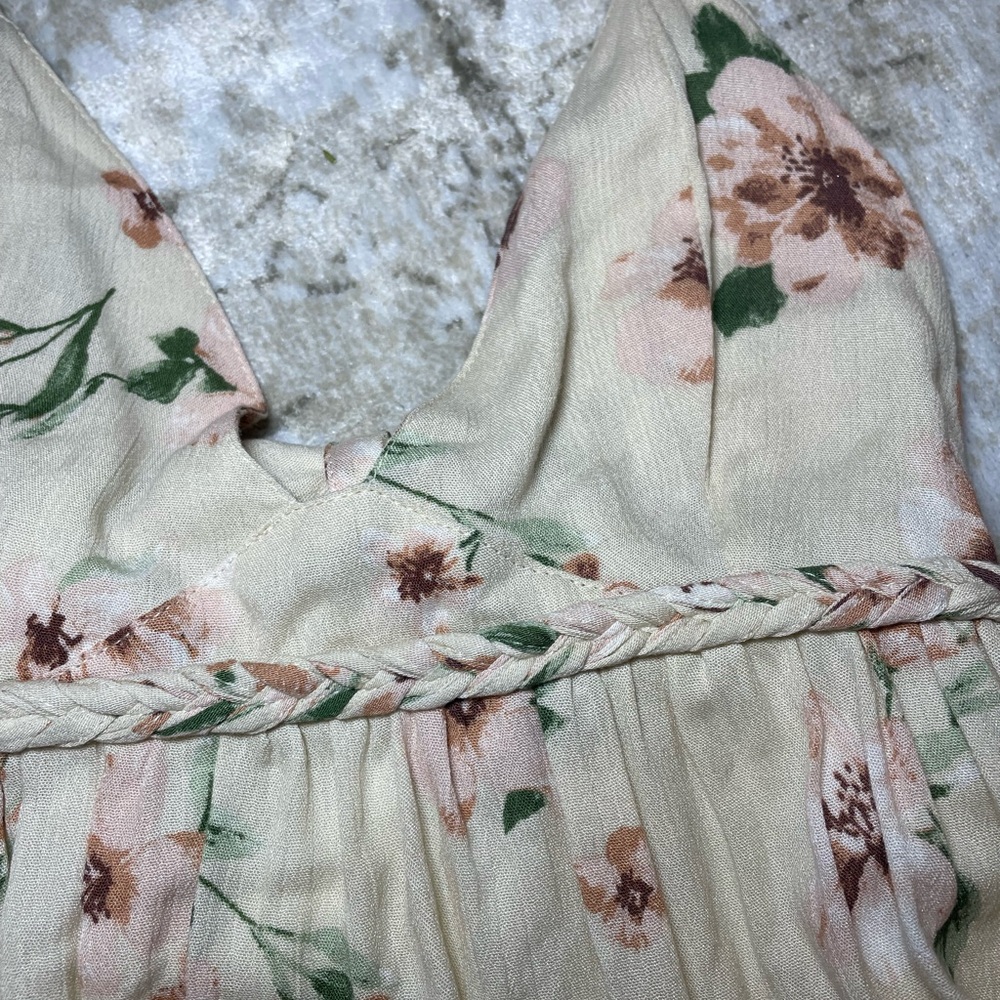 NWT Beige Floral Vneck Mini Babydoll Dress Size small - Picture 5 of 11